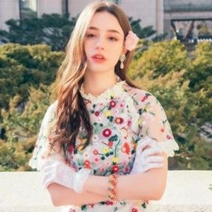 Meet your Posher, Ilona